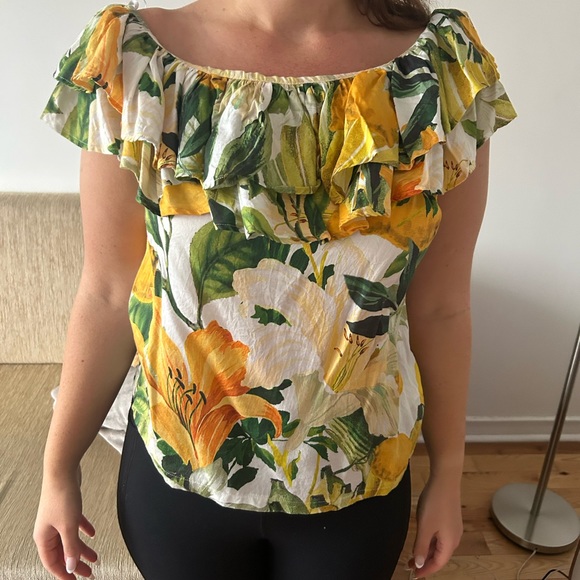 🍋💛 Yellow cute HM top 💛🍋 - Picture 3 of 6